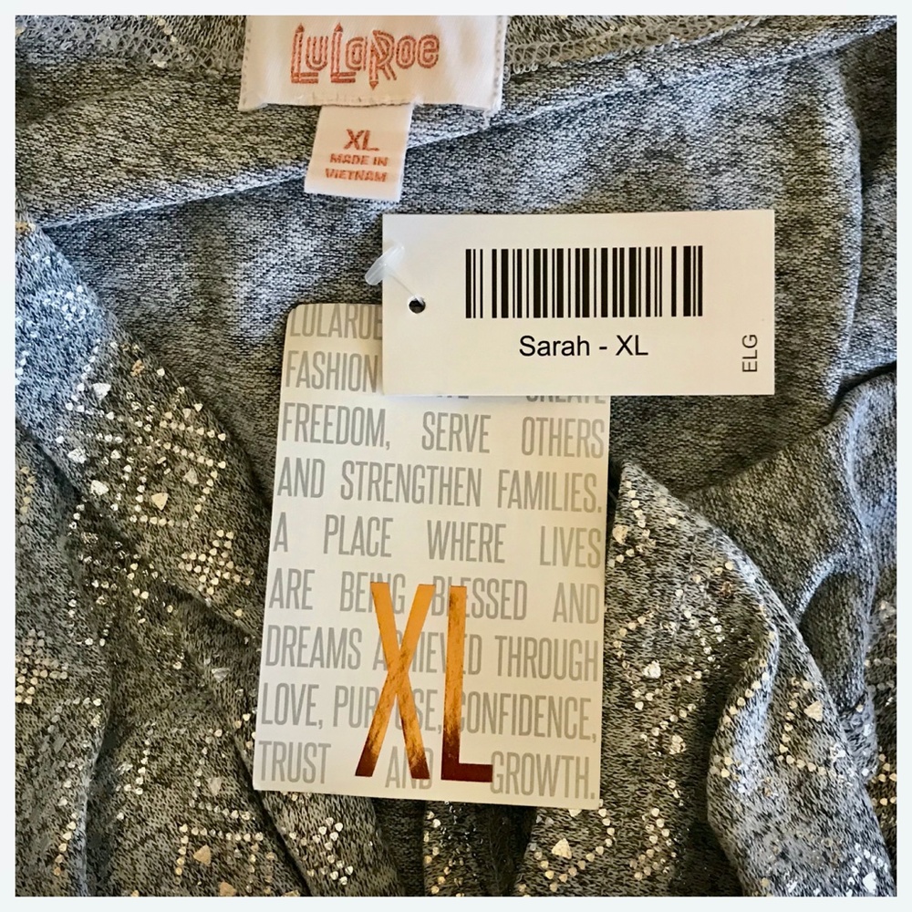 Elegant Silver Cardigan Duster XL - Picture 11 of 15